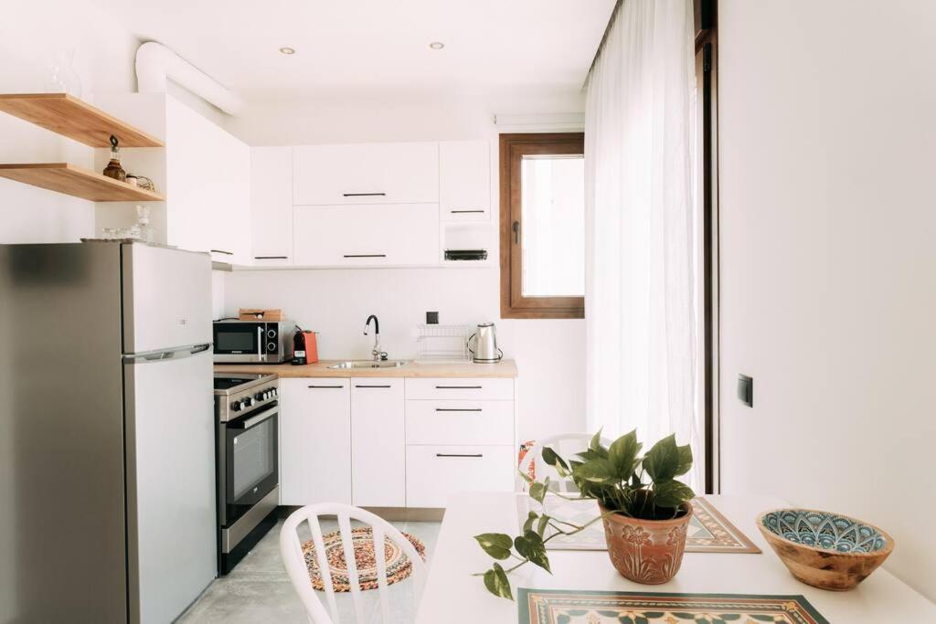 Apartment Glamorous Near Center