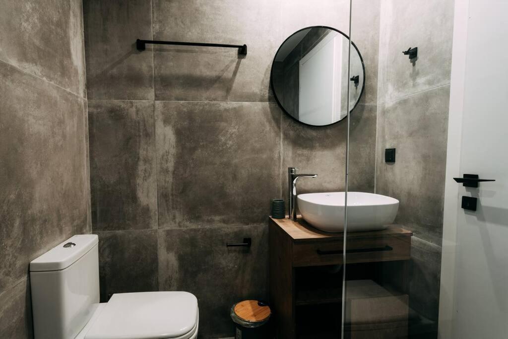 Glamorous Near Center Apartamento
